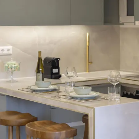 Apartment Chrisostomou Square 14 Gold *