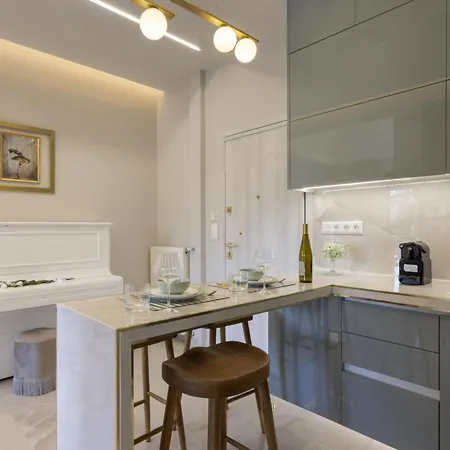 Apartment Chrisostomou Square 14 Gold Athens