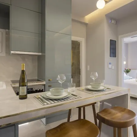 Chrisostomou Square 14 Gold Apartment Athens